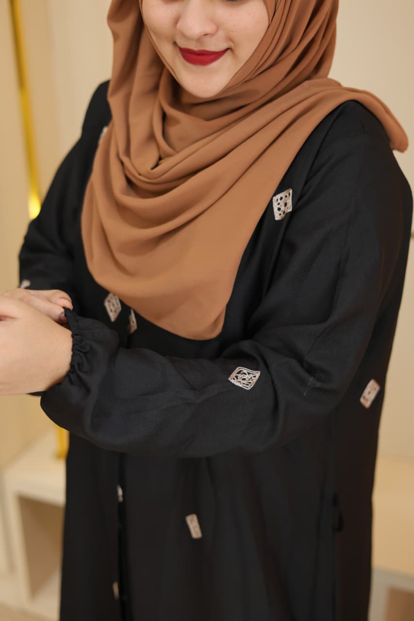 New Stylish Gown – Elegant Everyday Comfort