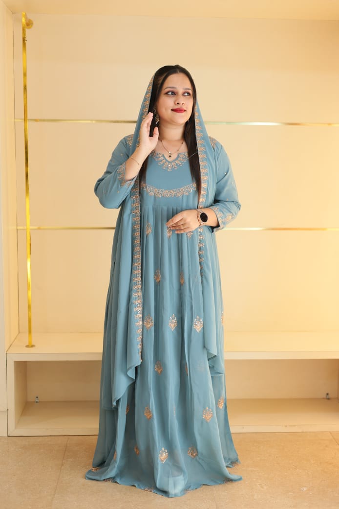 🌸New Stylish Georgette Gown with Dupatta