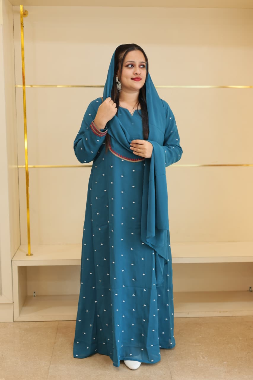 🌸 New Stylish Gown with Dupatta – Premium Georgette Fabric 🌸