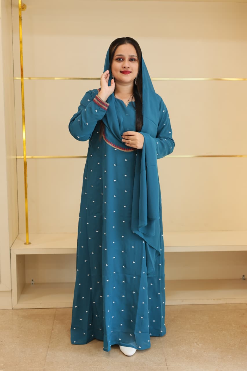 🌸 New Stylish Gown with Dupatta – Premium Georgette Fabric 🌸