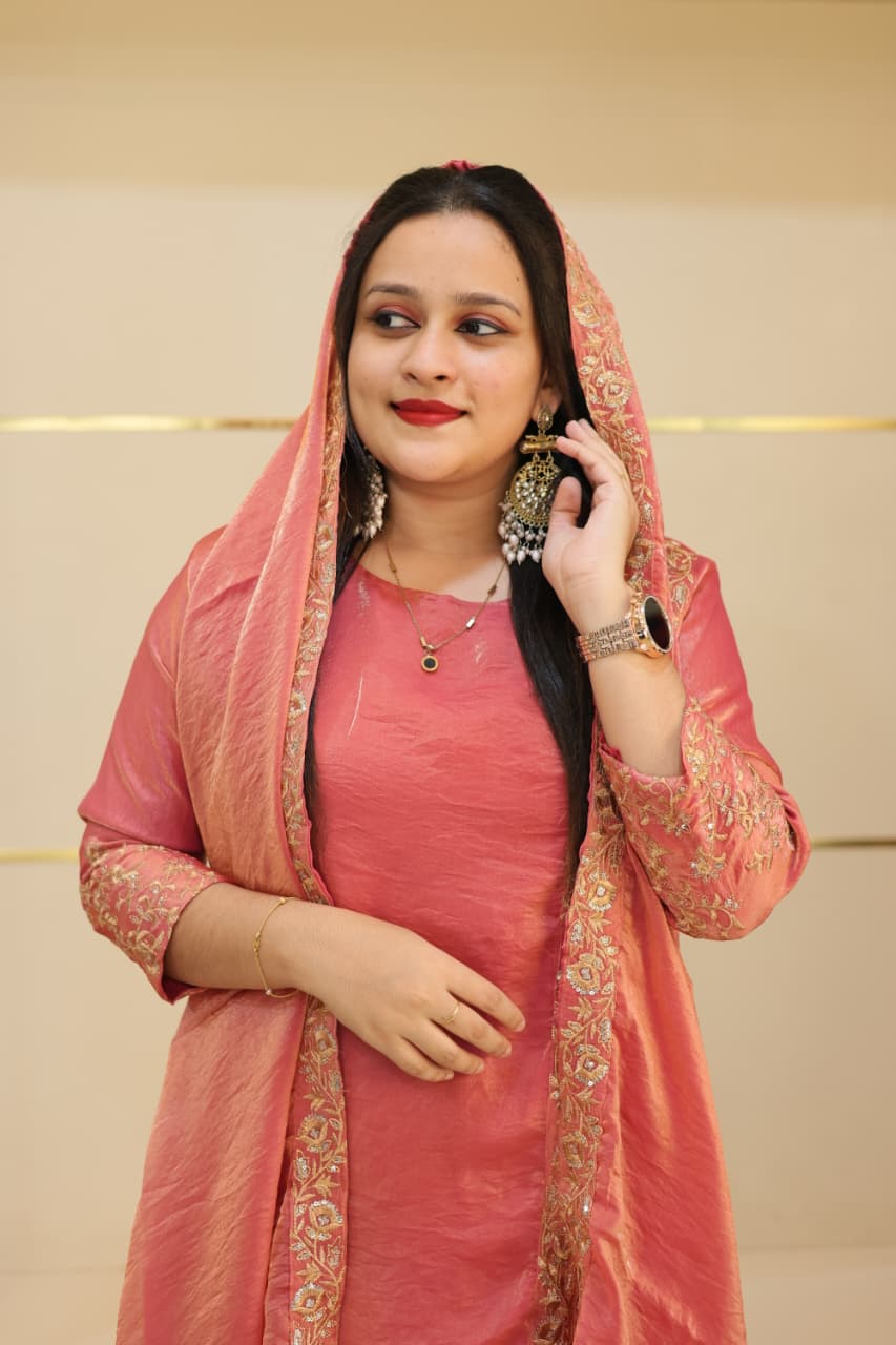 🌸 New Stylish Salwar – Burberry Fabric 🌸