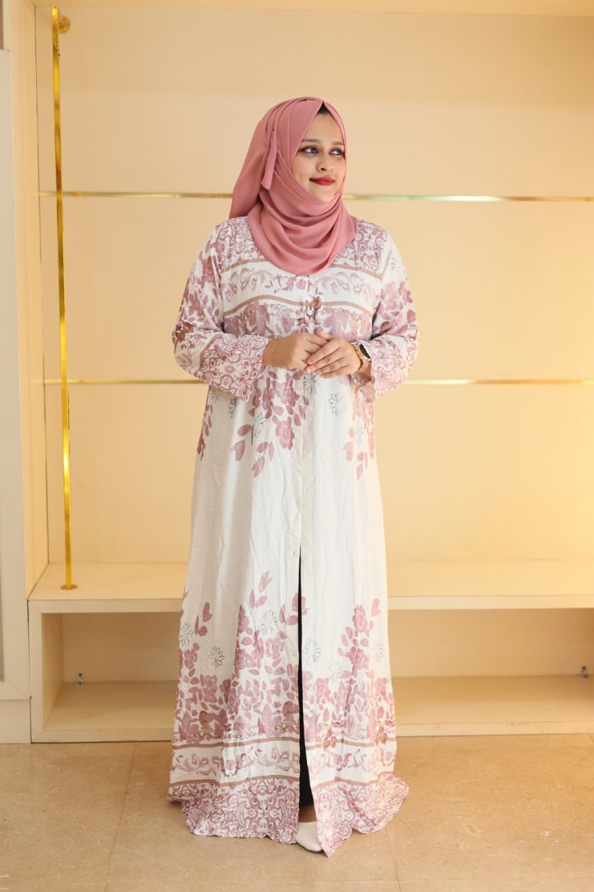 💃 New Stylish Gown – Premium Imported Fabric 💃