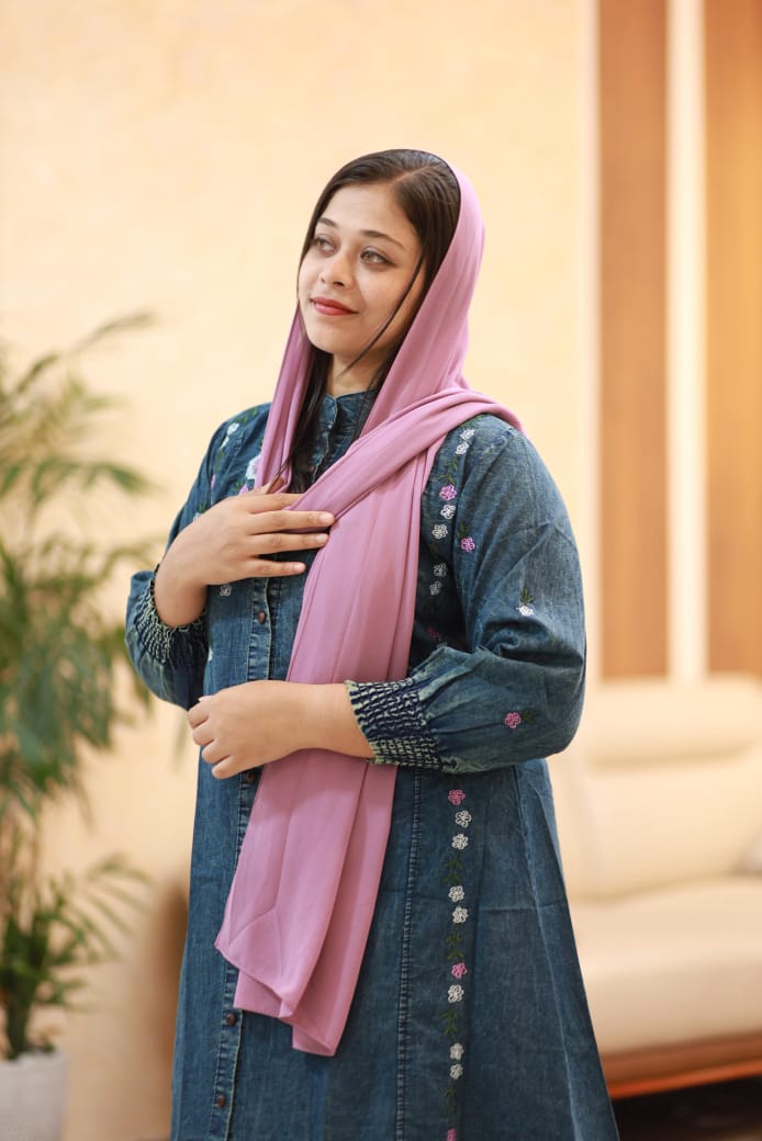 💙 New Stylish Denim Gown – Premium Quality 💙