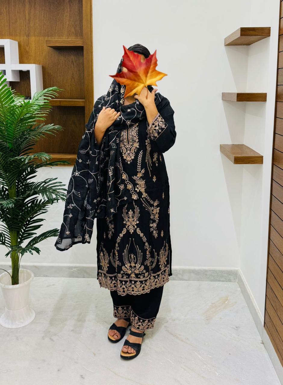 🔥 New Arrival – Top &amp; Bottom with Shawl 🔥