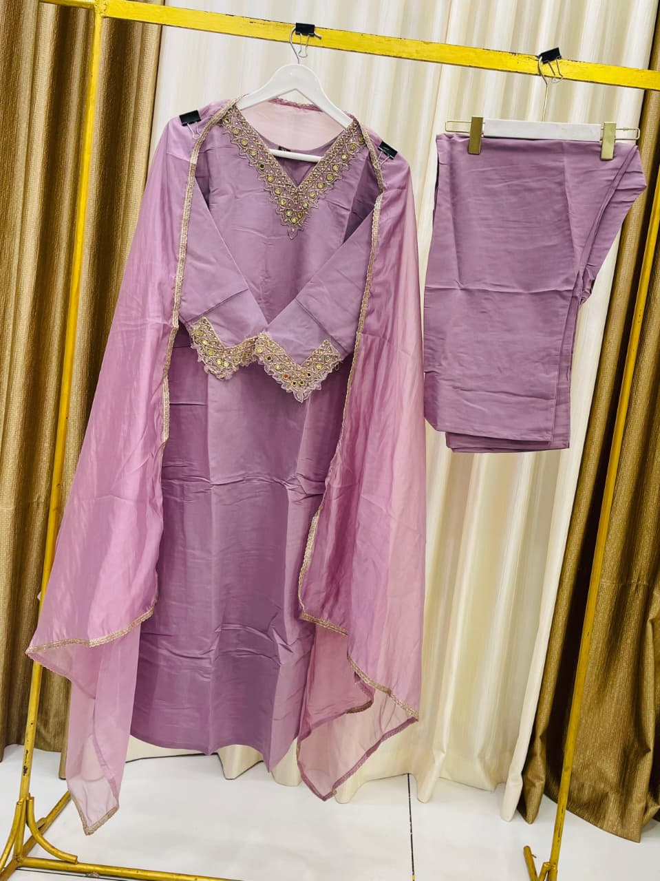 ✨ Newly Arrived Party Wear – Premium Mulchanderi Fabric ✨