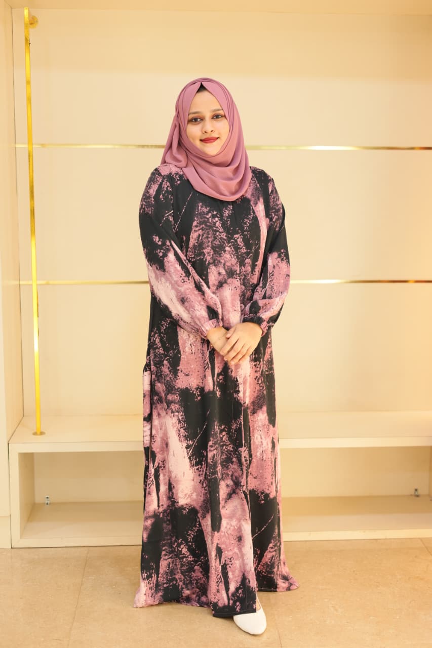 ✨ New Stylish Gown – Premium Imported Fabric ✨