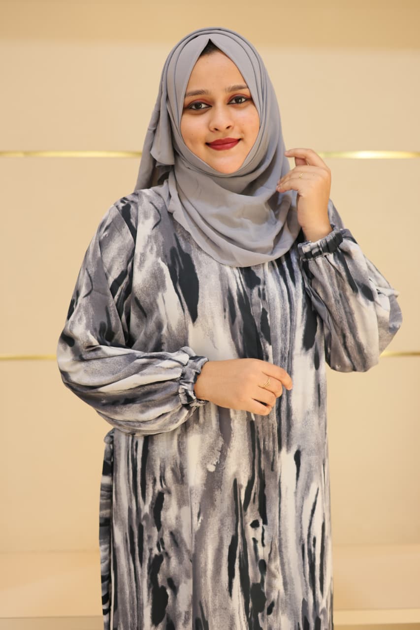 ✨ New Stylish Gown – Premium Imported Fabric ✨