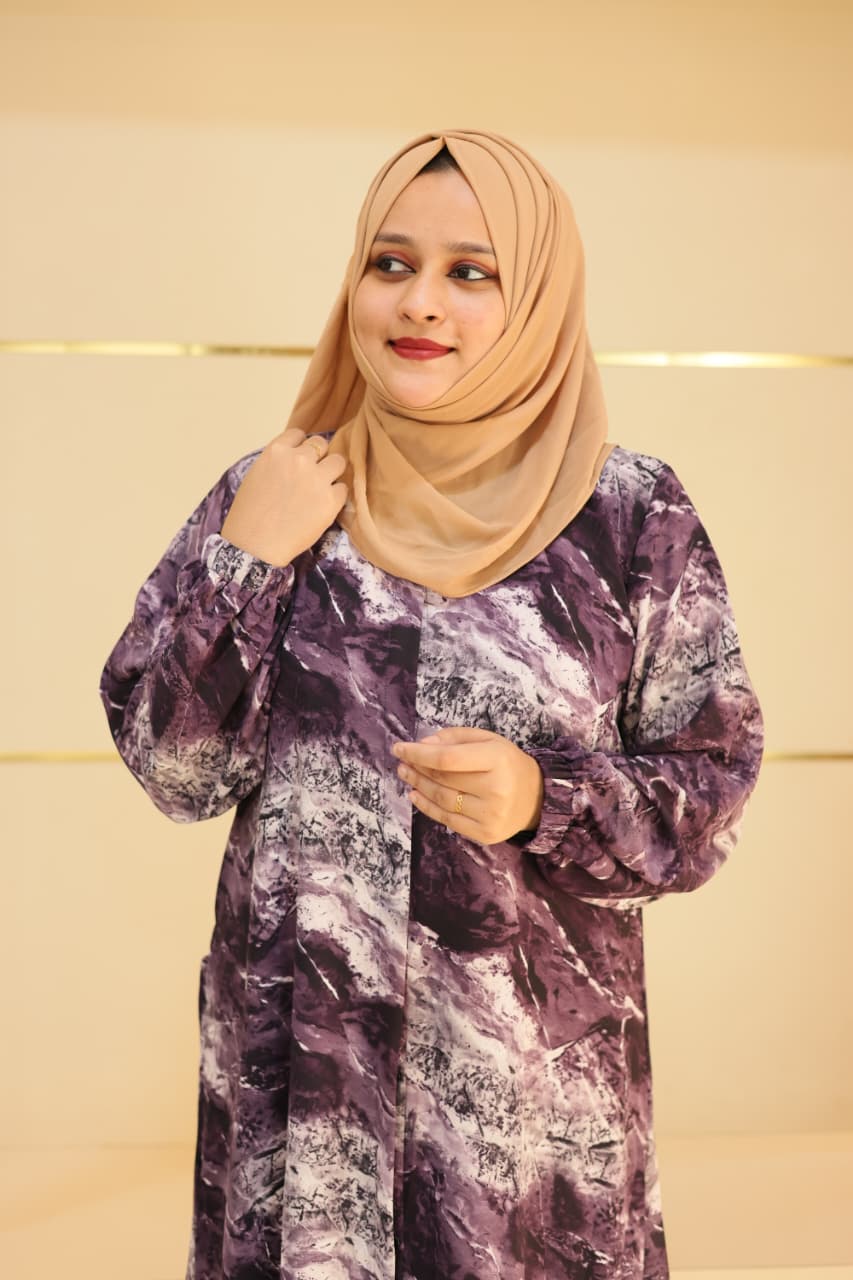 ✨ New Stylish Gown – Premium Imported Fabric ✨